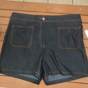 NWT CAROLE WREN JEAN SHORTS 14